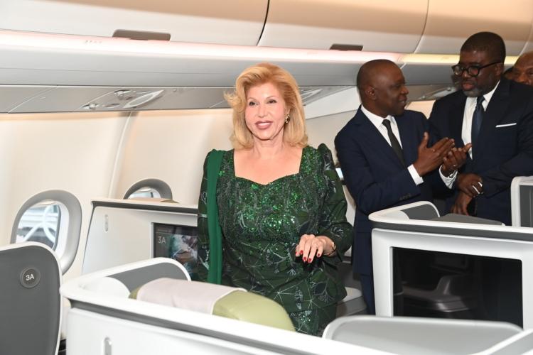 Côte d'Ivoire : Réceptionnant le tout premier avion de type Airbus A330-900neo/ La Première Dame Dominique OUATTARA : « Pour la première fois de son histoire, notre pays se dote d’un appareil gros porteur de dernière génération »